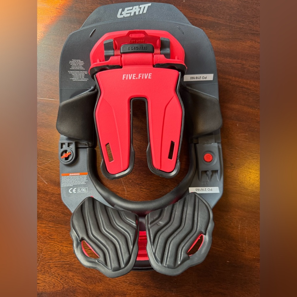 LEATT MOTO - Picture 2 of 6